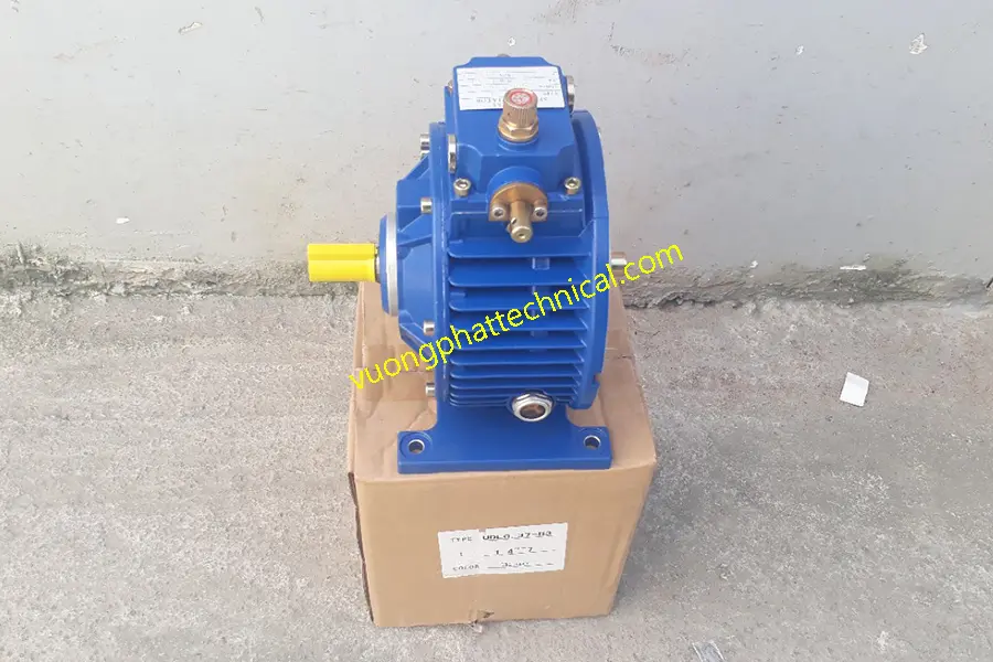 Motor điều tốc chân đế