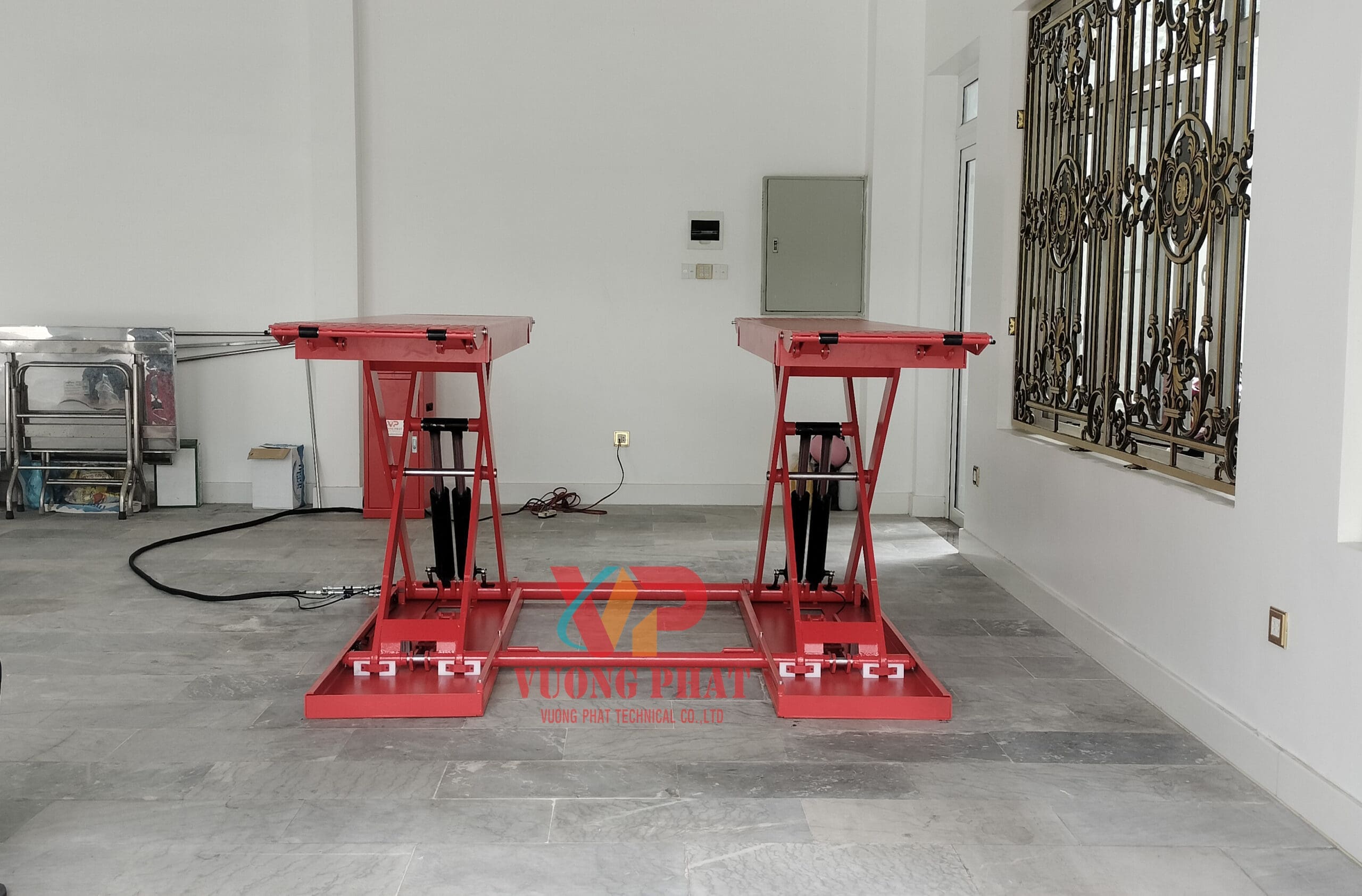 Cầu nâng cắt kéo di động VP 4 tấn