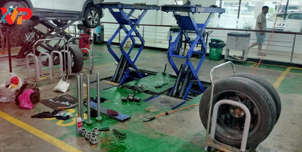 Di dời và sửa chữa lắp đặt cầu nâng ô tô