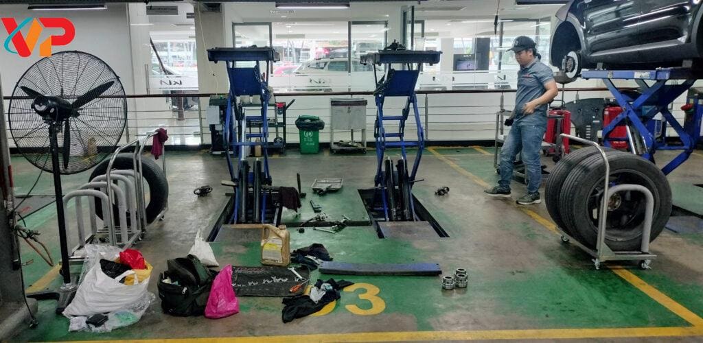 Di  dời và sửa chữa lắp  đặt  cầu nâng  ô tô