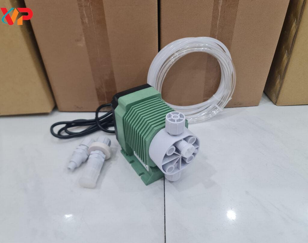 bơm định lượng Titan