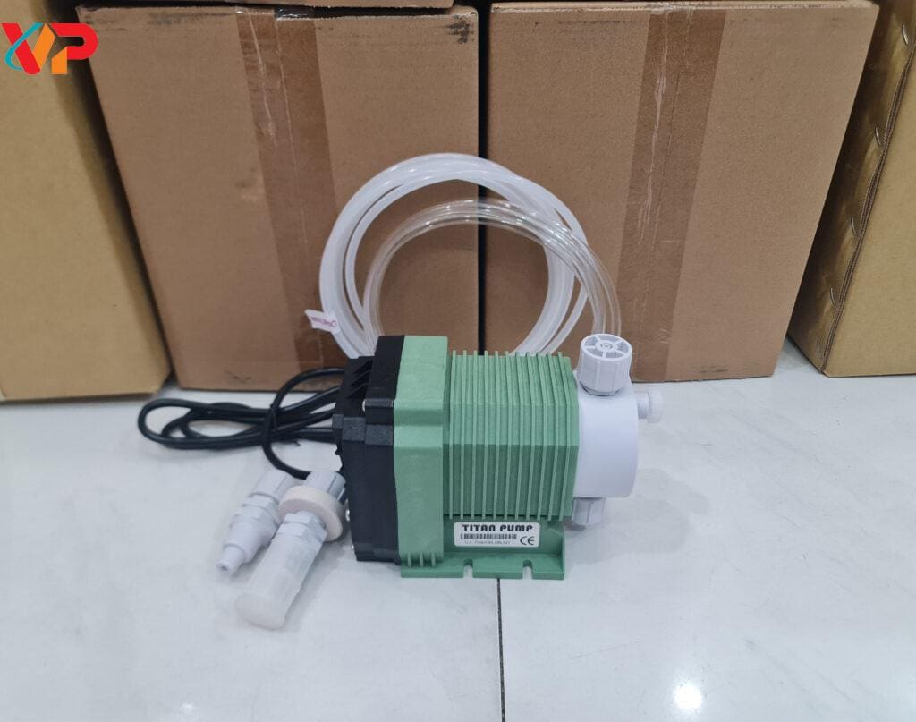 bơm định lượng Titan