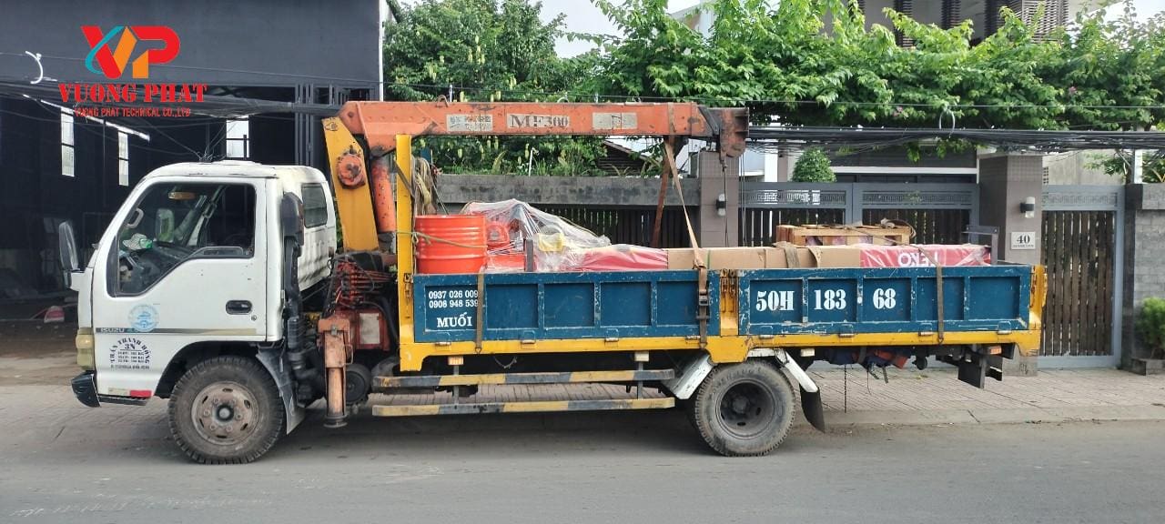 Cầu nâng 2 trụ cổng trên 4 tấn