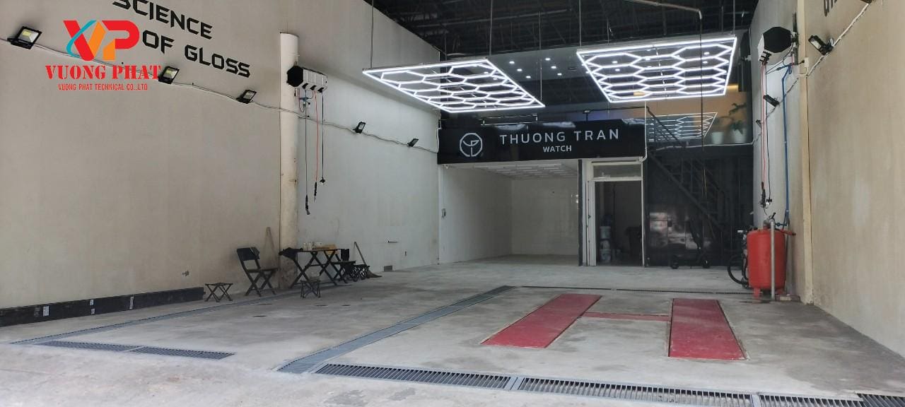 Cầu nâng ô tô 1 trụ chữ H