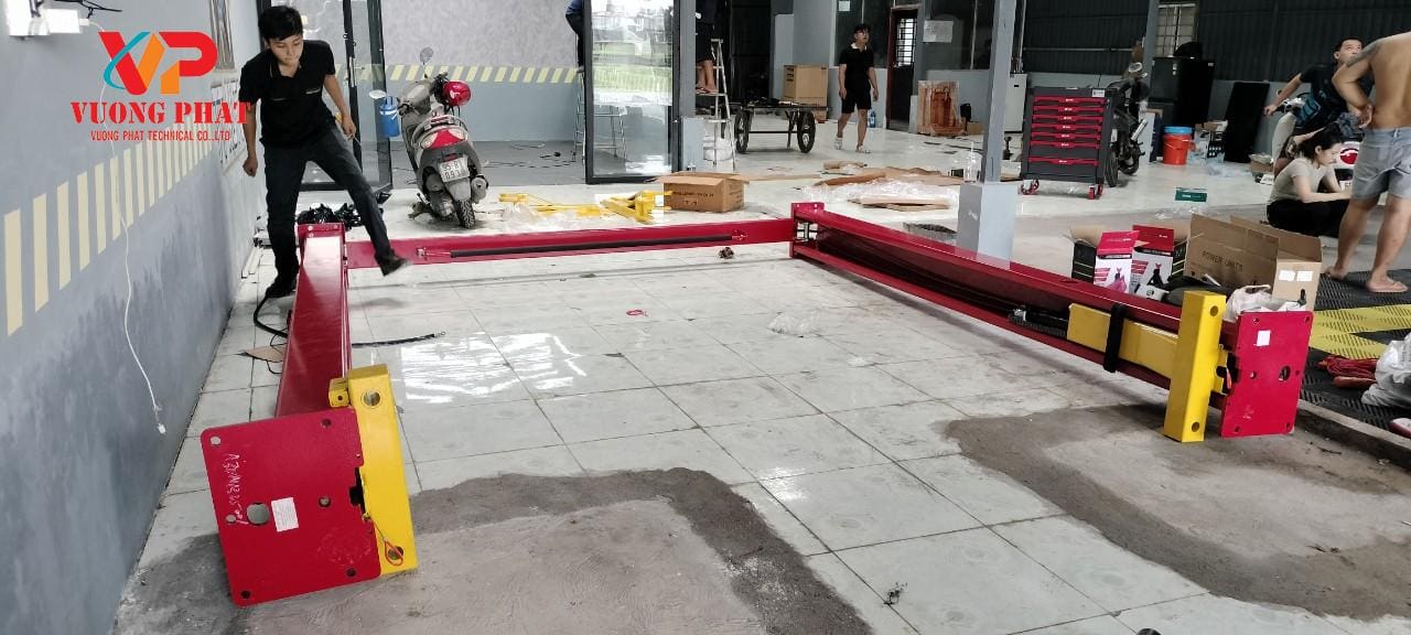Cầu nâng ô tô 2 trụ 4 tấn