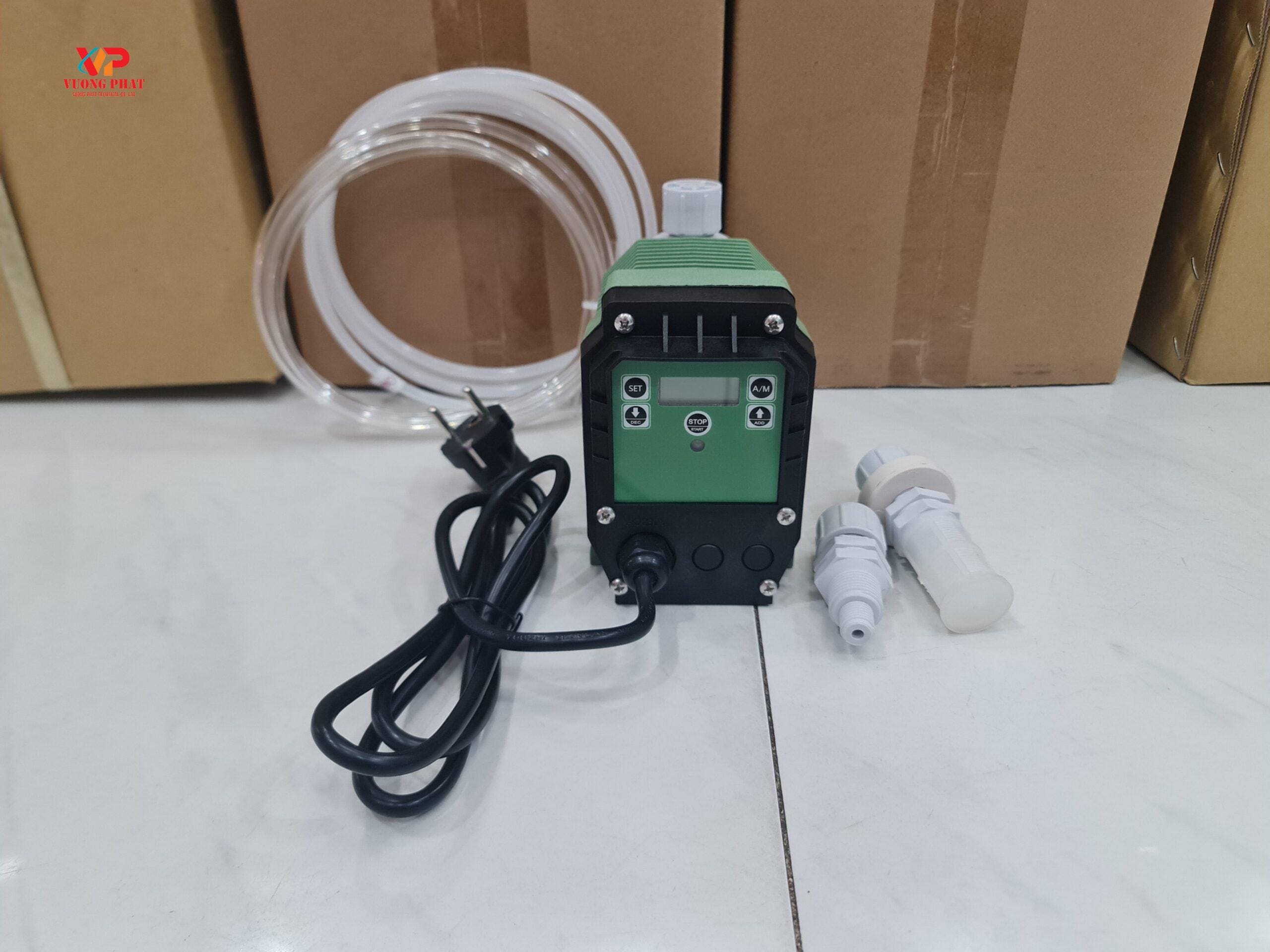 Bơm định lượng Titan CP2003