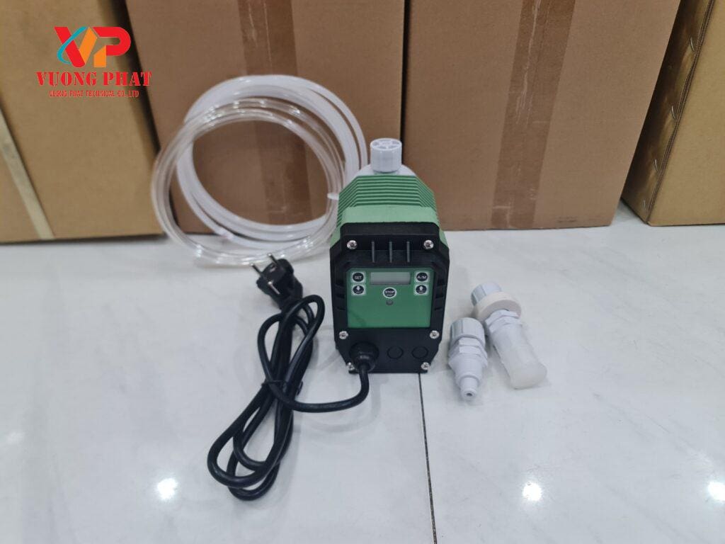 Bơm định lượng Titan CP30002