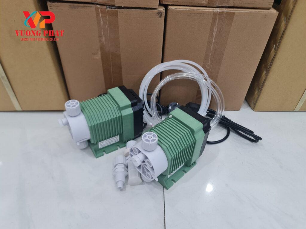 Bơm định lượng Titan CP50001