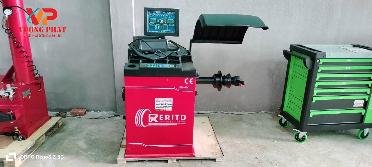 Máy cân mâm lốp ô tô VPT