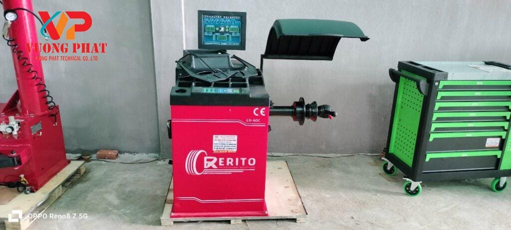 Máy cân mâm lốp ô tô VPT
