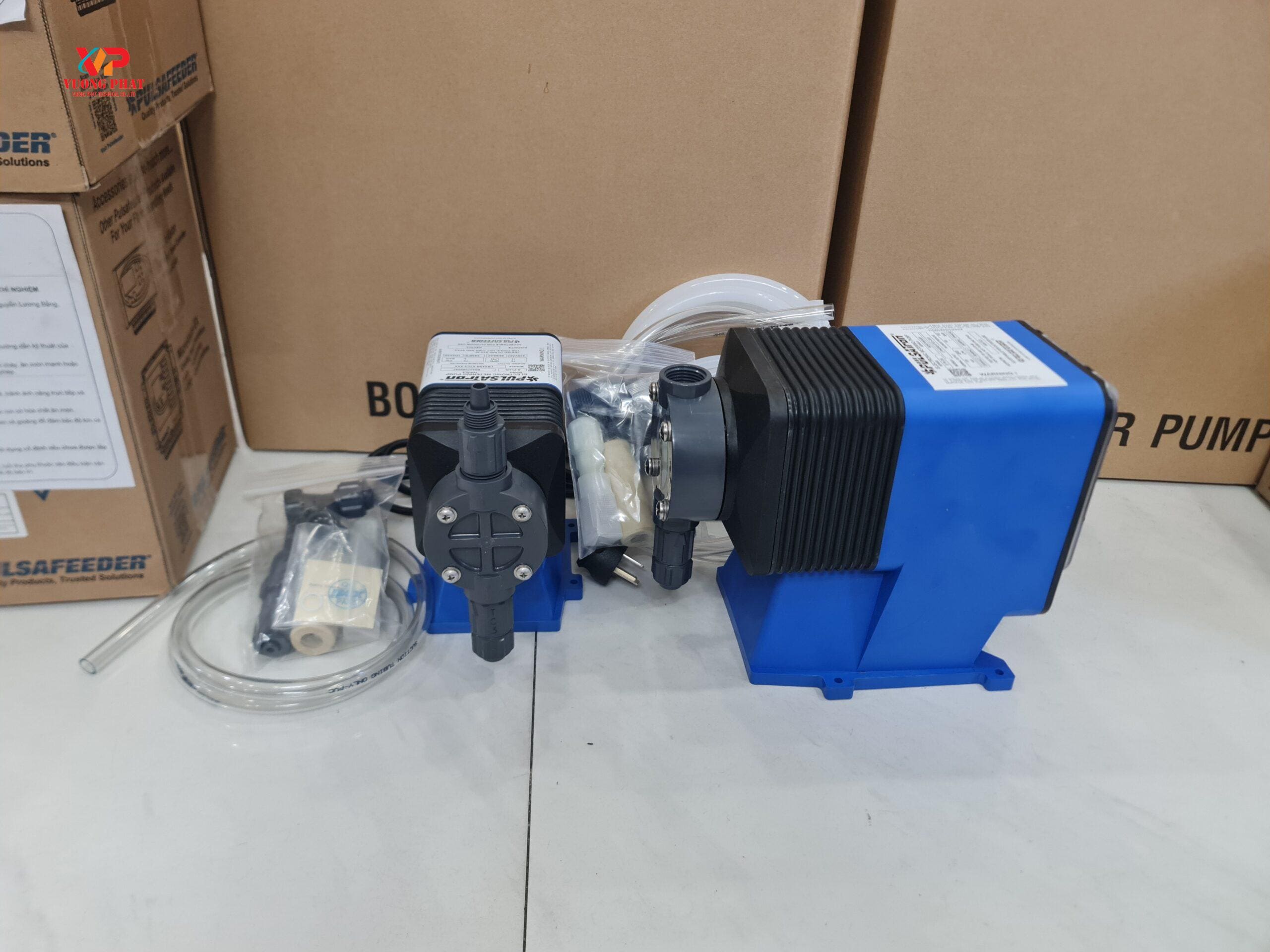Bơm định lượng Pulsafeeder LBX4SB-VTC3-XXX