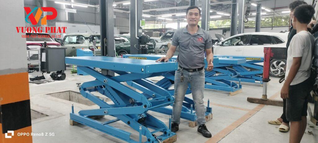 Cầu nâng cắt kéo âm nền VP 3.5 tấn