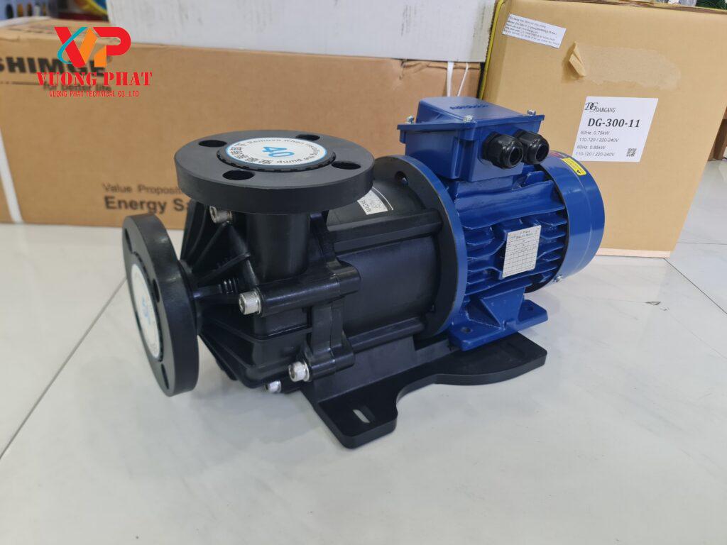 Máy bơm hóa chất dẫn động từ MPH
